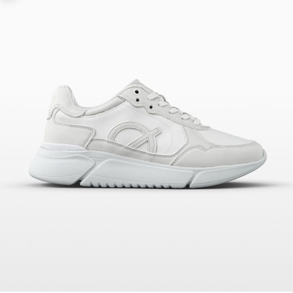 LOCI Echo Men's White Sneakers NWT